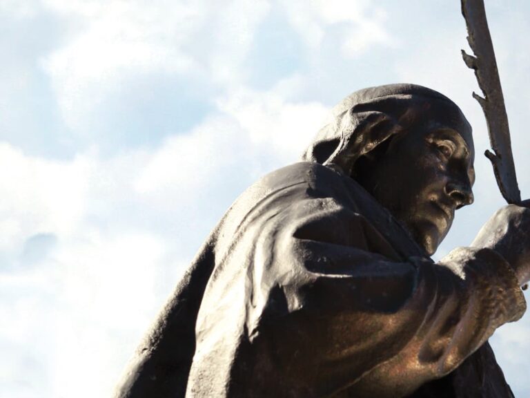 Chaminade metal statue